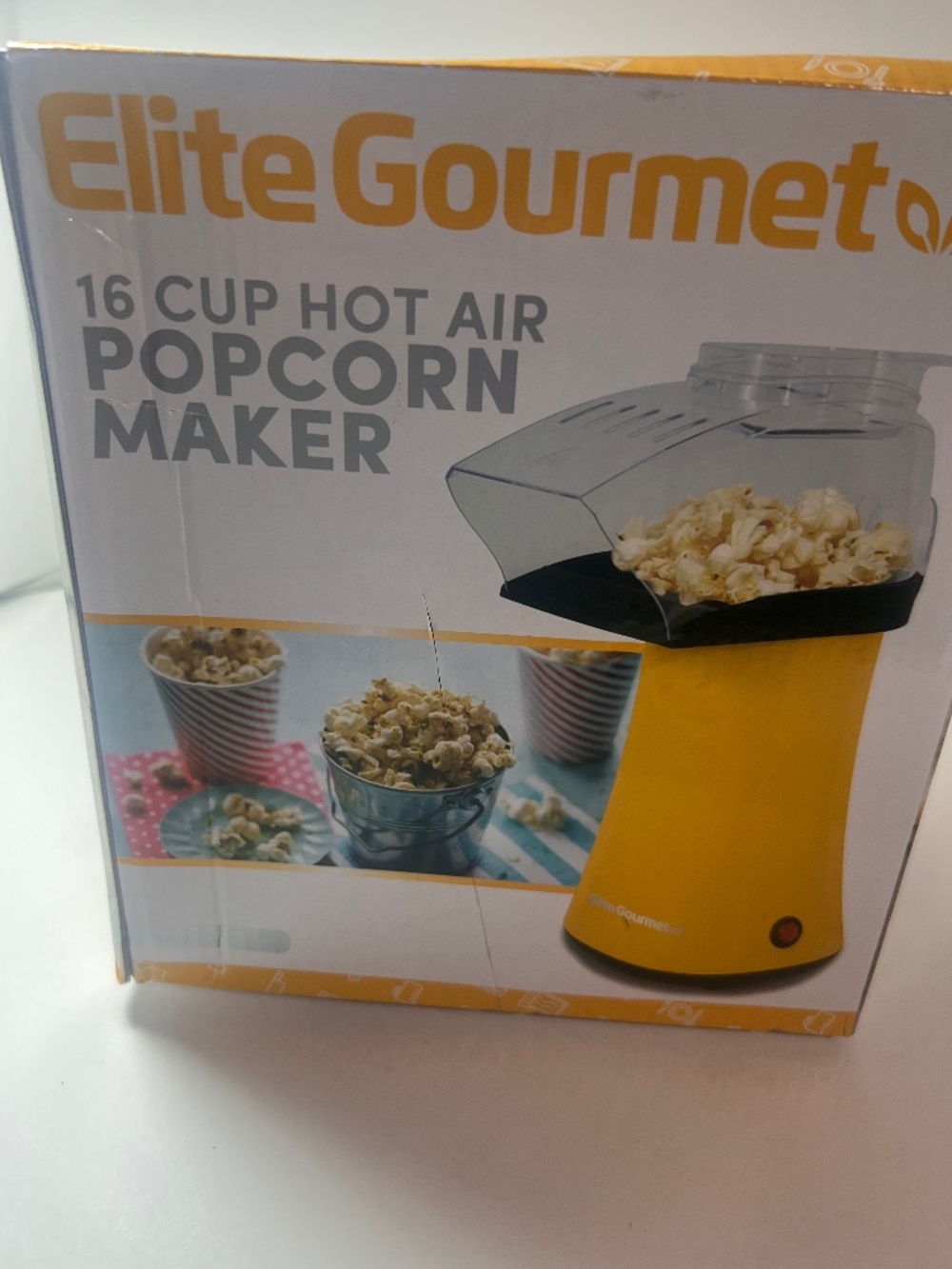 Popcorn Maker Elite Gourmet New. 16 cup hot air. New in box